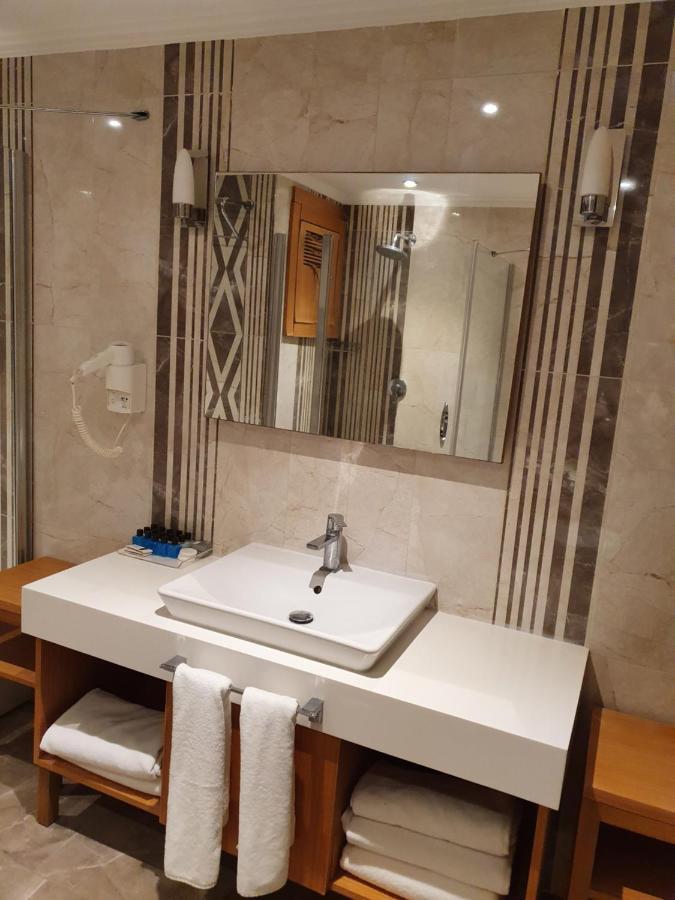 Esila Termal Hotel & Spa Ngoại thất bức ảnh
